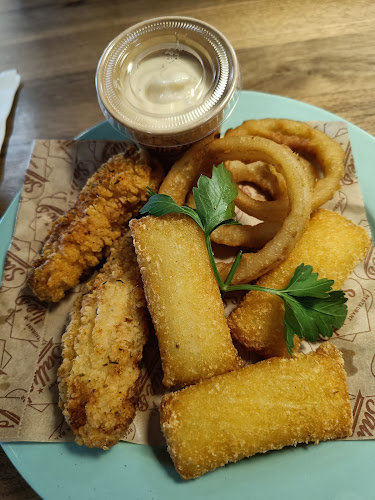 Comentarii opinii despre Sallie's Race Lounge