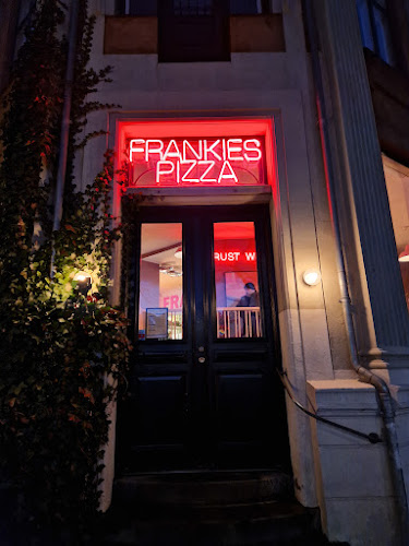 Comentarii opinii despre Frankies Pizza