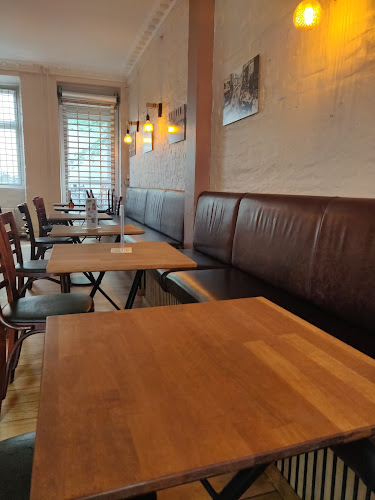 Opinii despre Barbar Bar în København - Gastronomi og hotelvirksomhed