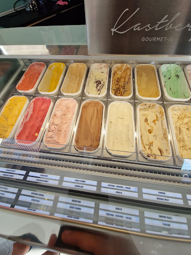 Nana's Is- og Kaffebar Østerby