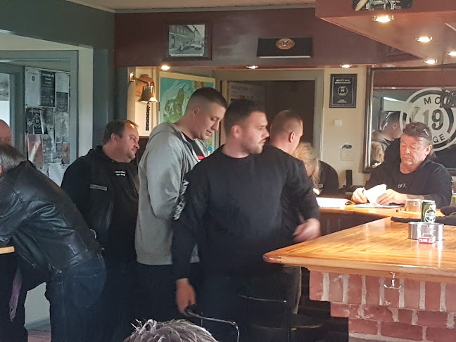 Comentarii opinii despre MC 19 Køge