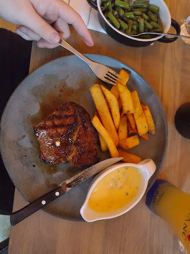 Opinii despre Larsens Bøfhus în Frederikssund - Gastronomi og hotelvirksomhed