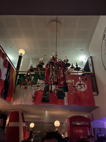 Fox and Hounds - Gastronomi og hotelvirksomhed