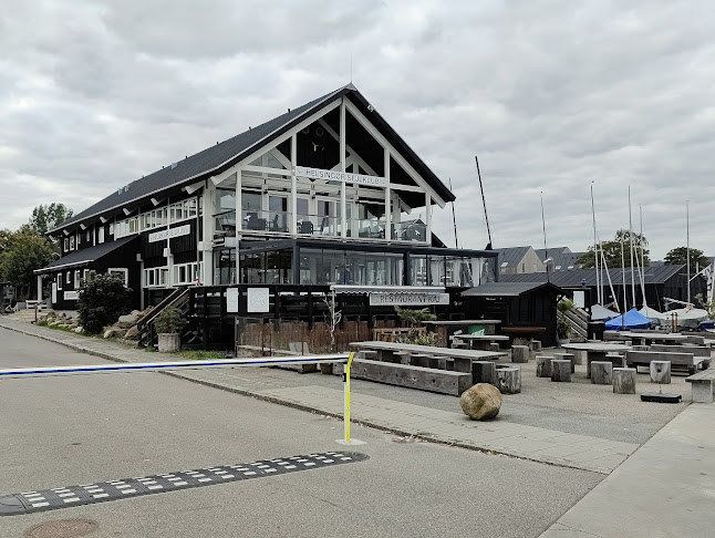 Kaj - Gastronomi og hotelvirksomhed