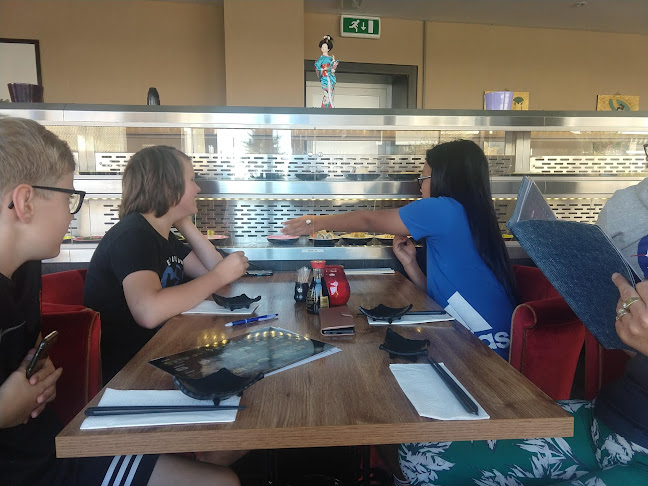 King's Running Sushi - Gastronomi og hotelvirksomhed