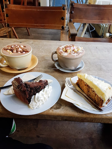 Comentarii opinii despre Café Satchmo