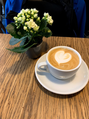 Coffee and dining Room - Gastronomi og hotelvirksomhed