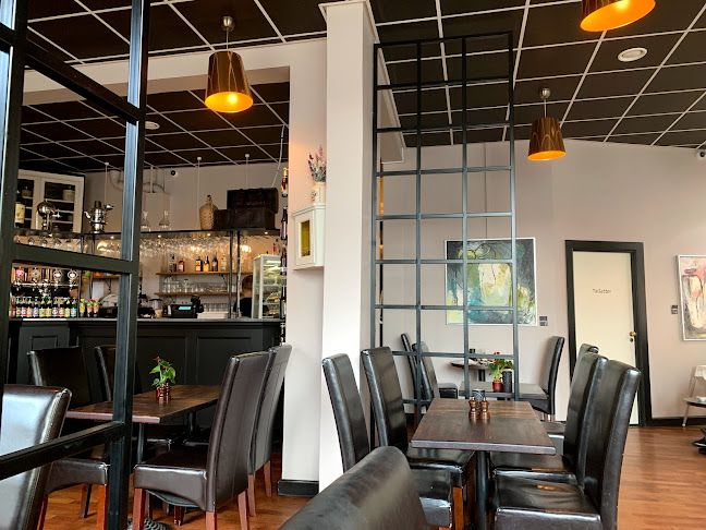 Comentarii opinii despre Cafe Olivia