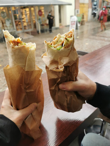 Comentarii opinii despre Kebab Corner