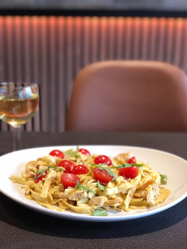 Geo's Pizza Ristorante - Gastronomi og hotelvirksomhed