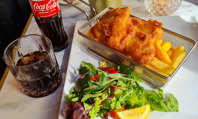 Cafe Oscar - Gastronomi og hotelvirksomhed