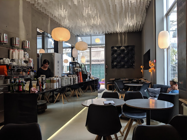 Comentarii opinii despre Chez Désirée // Café & Bar à Vin