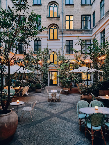 Cafe Coco - Gastronomi og hotelvirksomhed