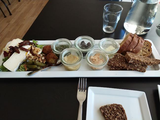 Mosby Vine - V/ Thomas Aasklint - Gastronomi og hotelvirksomhed