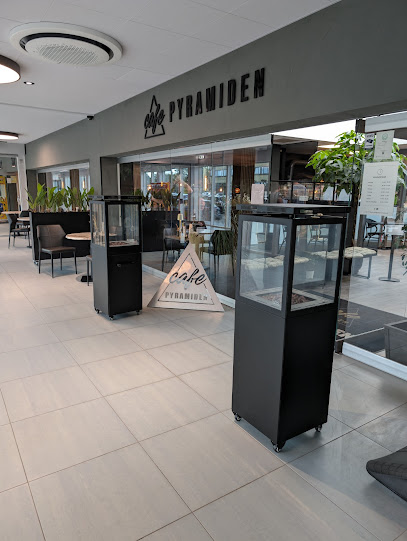 Cafe Pyramiden