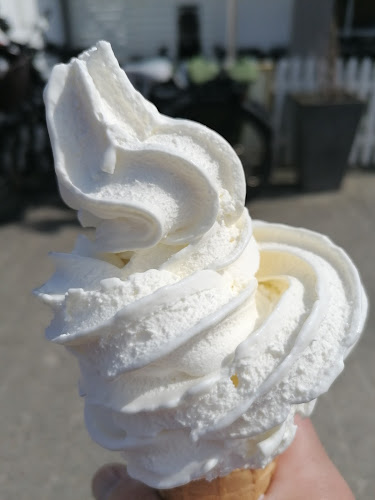 Lønstrup Iscafé - Gastronomi og hotelvirksomhed