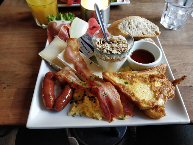 Opinii despre Barbar Bar în København - Gastronomi og hotelvirksomhed