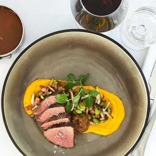 Opinii despre Restaurant Vedelsborg în Vejle - Gastronomi og hotelvirksomhed