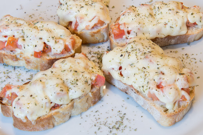 Opinii despre Pizza Service Århus în Aarhus - Gastronomi og hotelvirksomhed