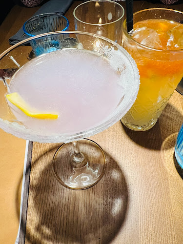 Comentarii opinii despre Level Six Rooftop Bar & Terrace