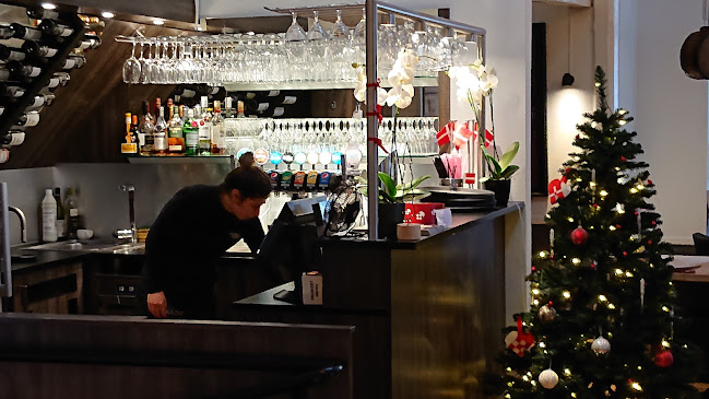 Rib House - Gastronomi og hotelvirksomhed