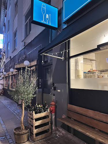 LUN Restaurant & vinbar - Gastronomi og hotelvirksomhed