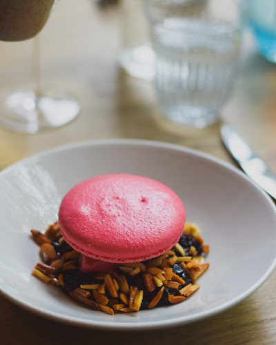 Comentarii opinii despre Struktur