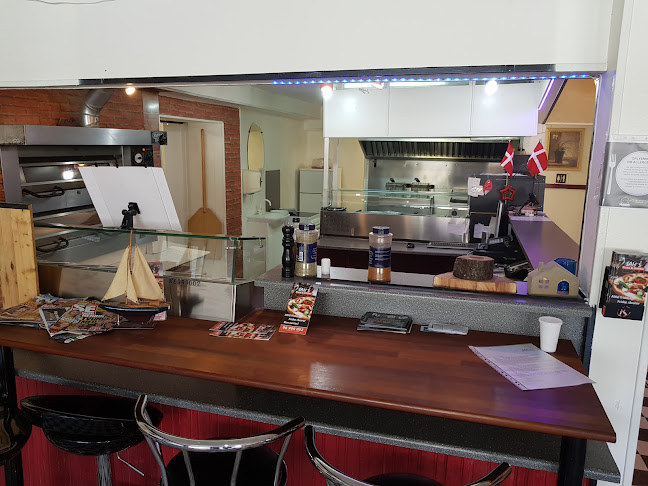 Opinii despre Sam's Pizza & Grillbar în Hjortshøj - Gastronomi og hotelvirksomhed