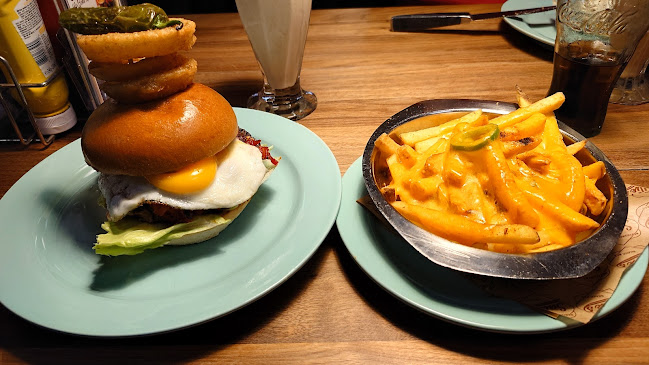 Comentarii opinii despre Sallie's Race Lounge