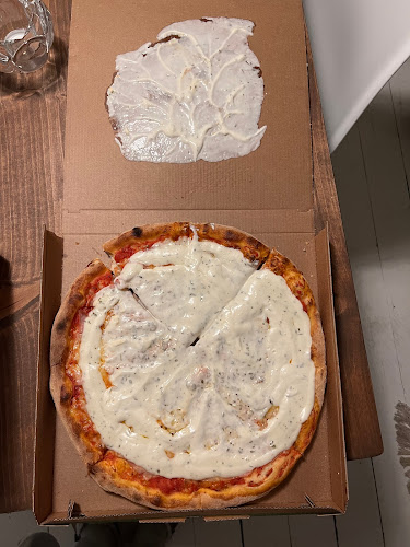 Alle's Pizza & Kiosk - Gastronomi og hotelvirksomhed