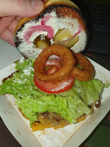 Comentarii opinii despre Din Burger Bar