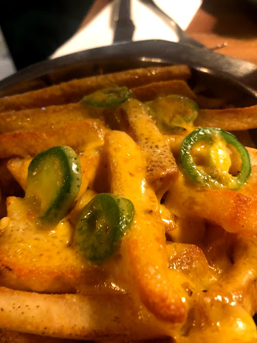 Sallie’s Restaurant & Snack Bar - Gastronomi og hotelvirksomhed