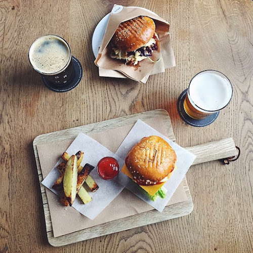 Opinii despre BRUS în København - Gastronomi og hotelvirksomhed