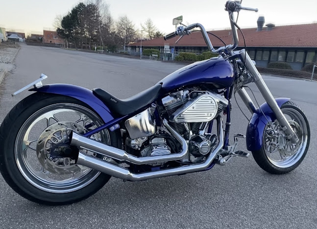 Ironhead MC Badland - Gastronomi og hotelvirksomhed