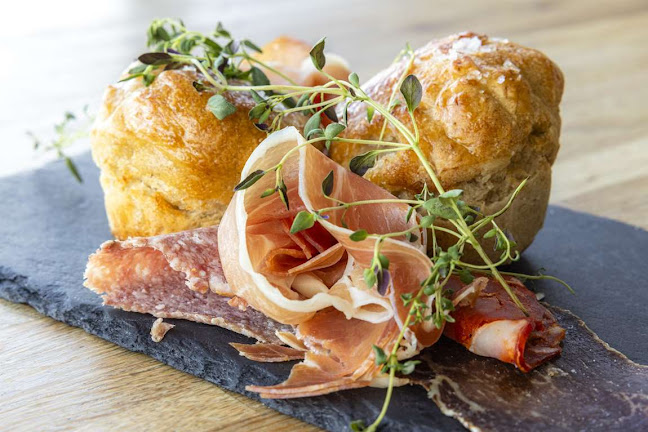 Opinii despre Lilleheden Cafe & Restaurant în Hirtshals - Gastronomi og hotelvirksomhed