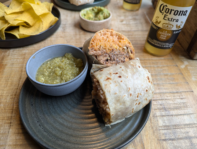 Jataco - Gastronomi og hotelvirksomhed