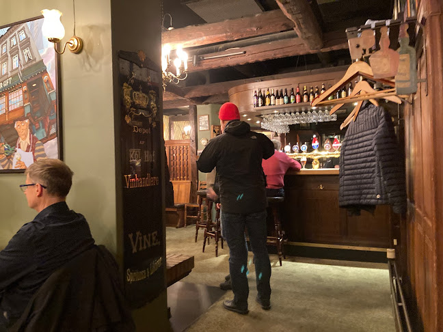 Comentarii opinii despre Peter Gift