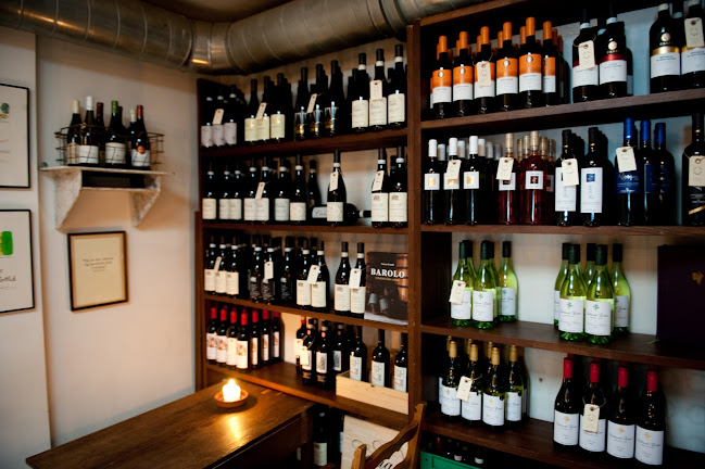 Comentarii opinii despre Løve’s Bog- og Vincafé