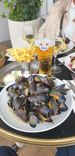 Bistro Grand Mère - Gastronomi og hotelvirksomhed