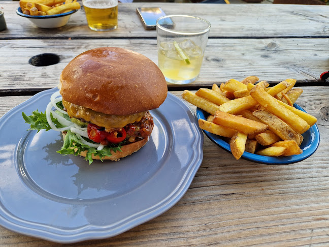 Opinii despre Halifax în Køge - Gastronomi og hotelvirksomhed