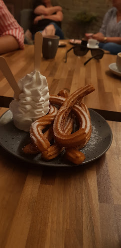 Churros cafėen - Gastronomi og hotelvirksomhed