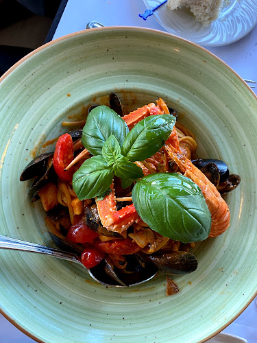 مطعم تعشينا فيه يوم نسقط من الدراجات - Gastronomi og hotelvirksomhed