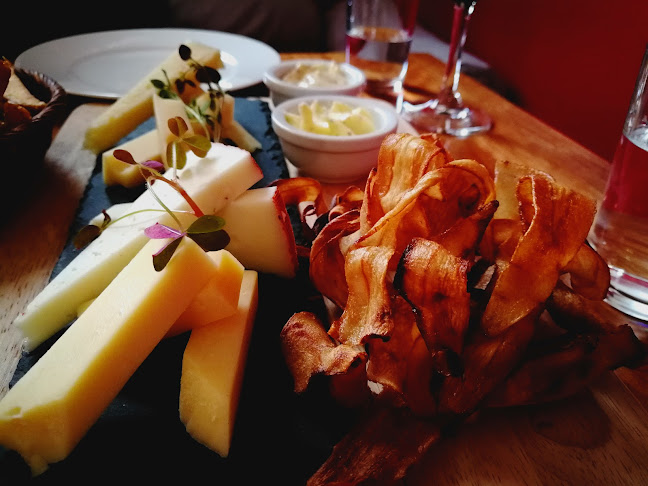 Restaurant Tango & Vinos - Gastronomi og hotelvirksomhed