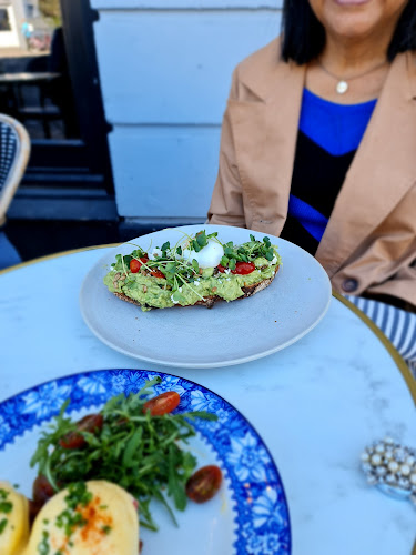 Ø12 Coffee and Eatery - Indre By