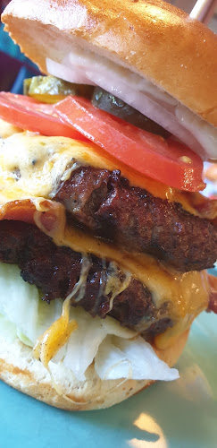 Comentarii opinii despre Sallie’s Restaurant & Snack Bar