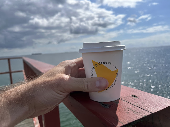 Comentarii opinii despre Yellow Bird Coffee