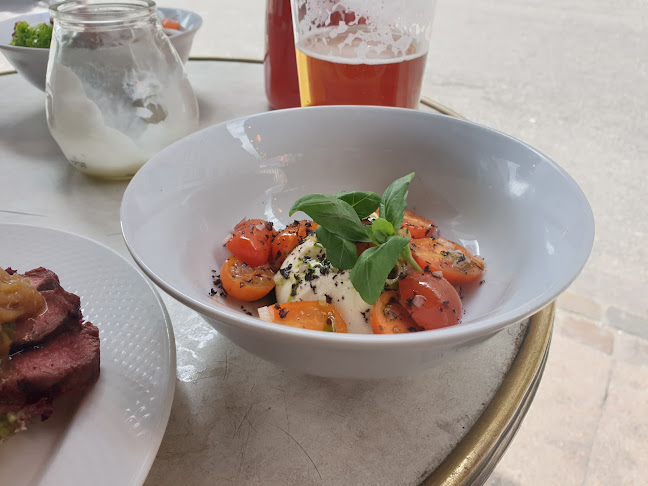 Falernum - Gastronomi og hotelvirksomhed