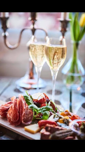 Opinii despre Vin-O în Køge - Gastronomi og hotelvirksomhed