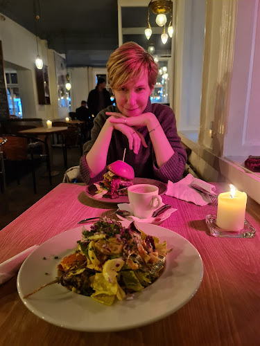 Opinii despre Det Elektriske Hjørne în København - Gastronomi og hotelvirksomhed