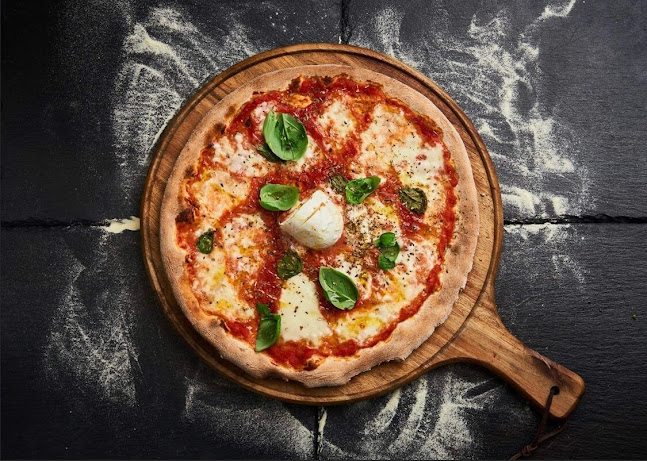 Zana Pizza & Grill - Gastronomi og hotelvirksomhed